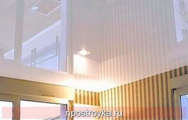Натяжные потолки белые глянцевые Натяжные потолки белые глянцевые