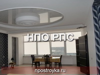 глянцевый натяжной потолок фото