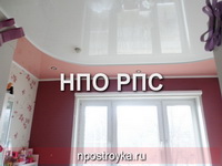 глянцевый натяжной потолок фото